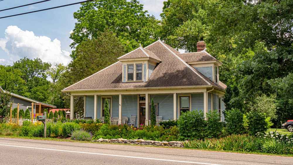Trusted Asphalt Shingle Roofing in Garden Ridge