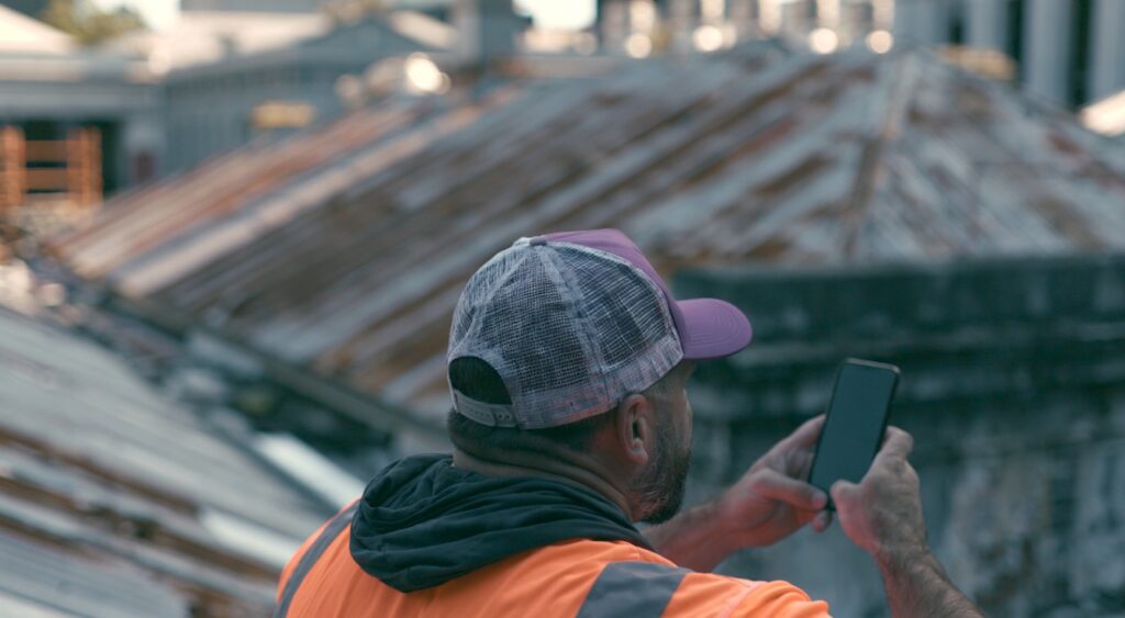 mobile project tracking during roof restorations